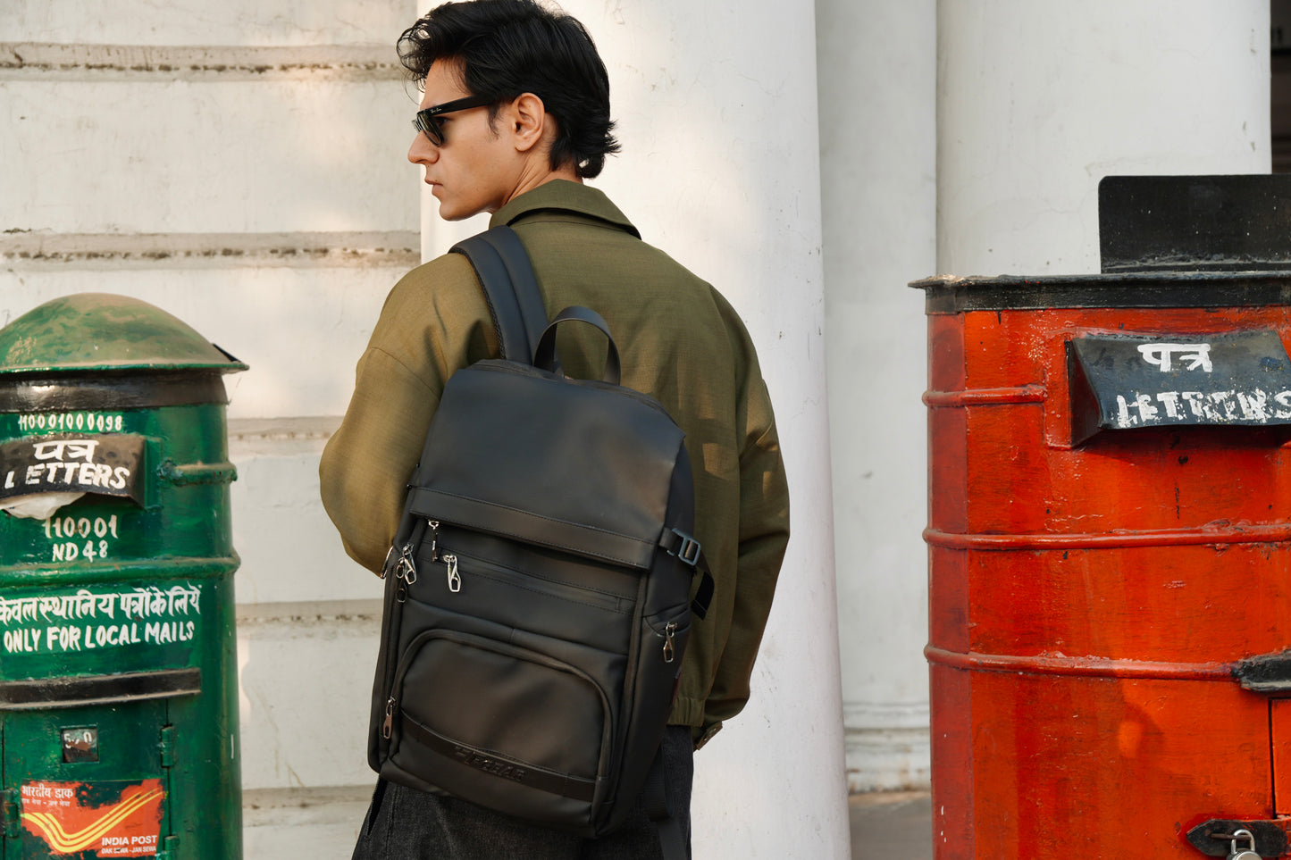 Saber 23L Black Laptop Backpack