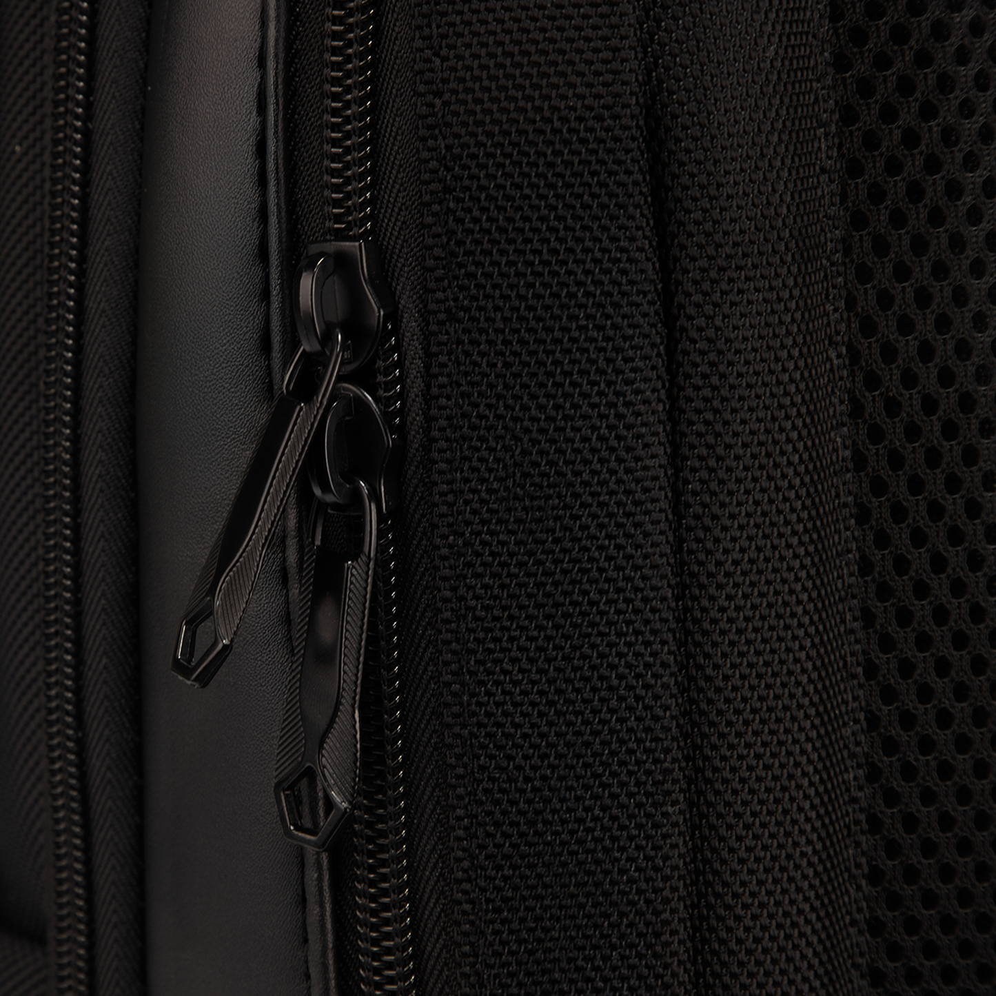 Rogue 21L Black Laptop Backpack