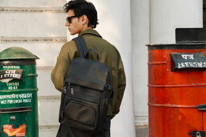 Saber 23L Black Laptop Backpack